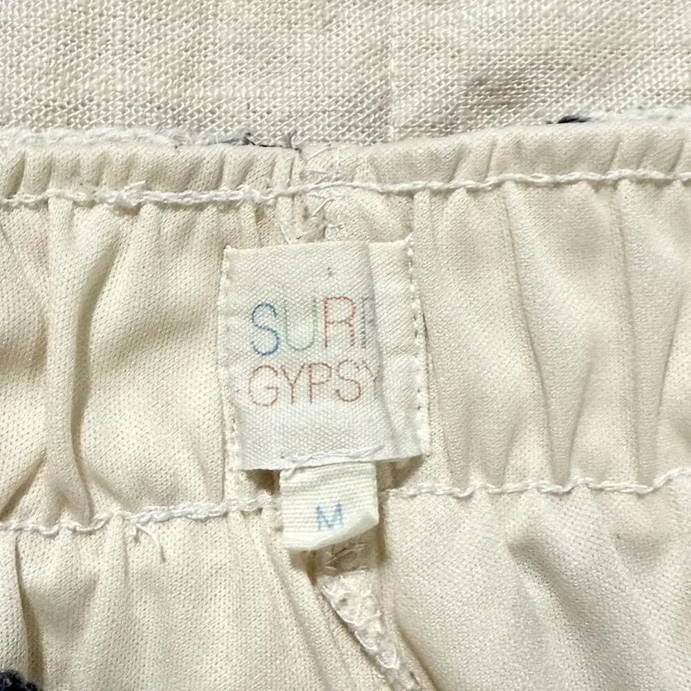Surf Gypsy Crochet Shorts β Medium - Picture 4 of 8